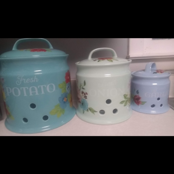 The Pioneer Woman Other Pioneer Women Potato Onion Garlic Keeper